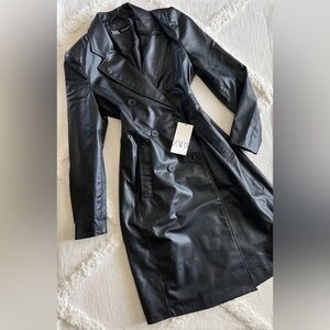 Zara Women's Sleek Black Leather Jacket
